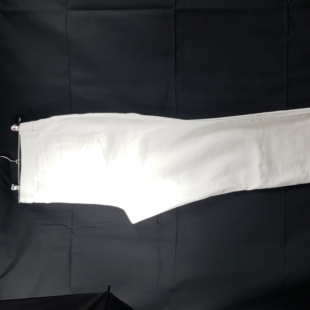 D&Co Ladies White Mid Rise Boot Cut Denim Jeans Sz 20W